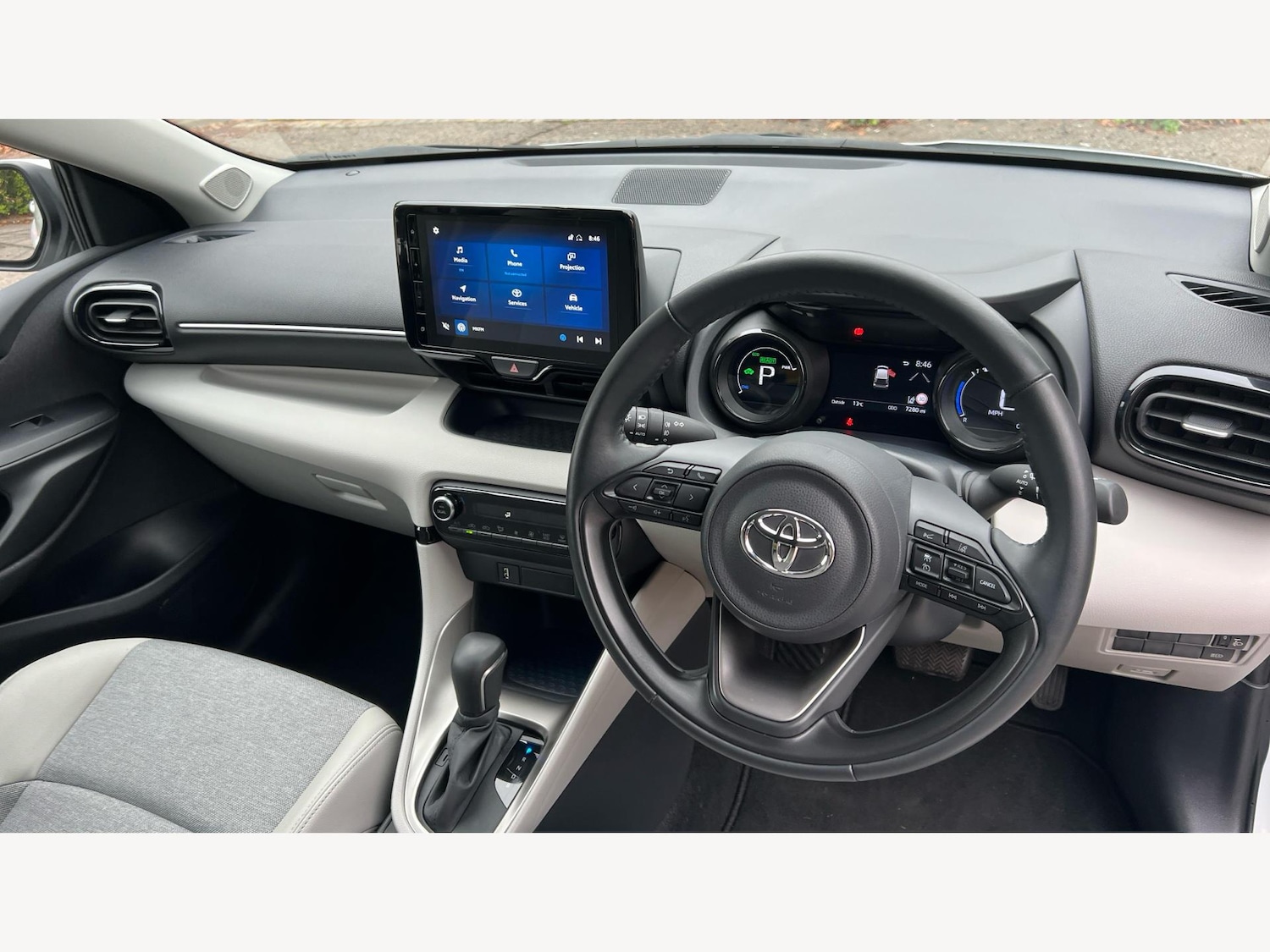 Used Toyota Yaris 2022 for sale - 76337801: Photo 7