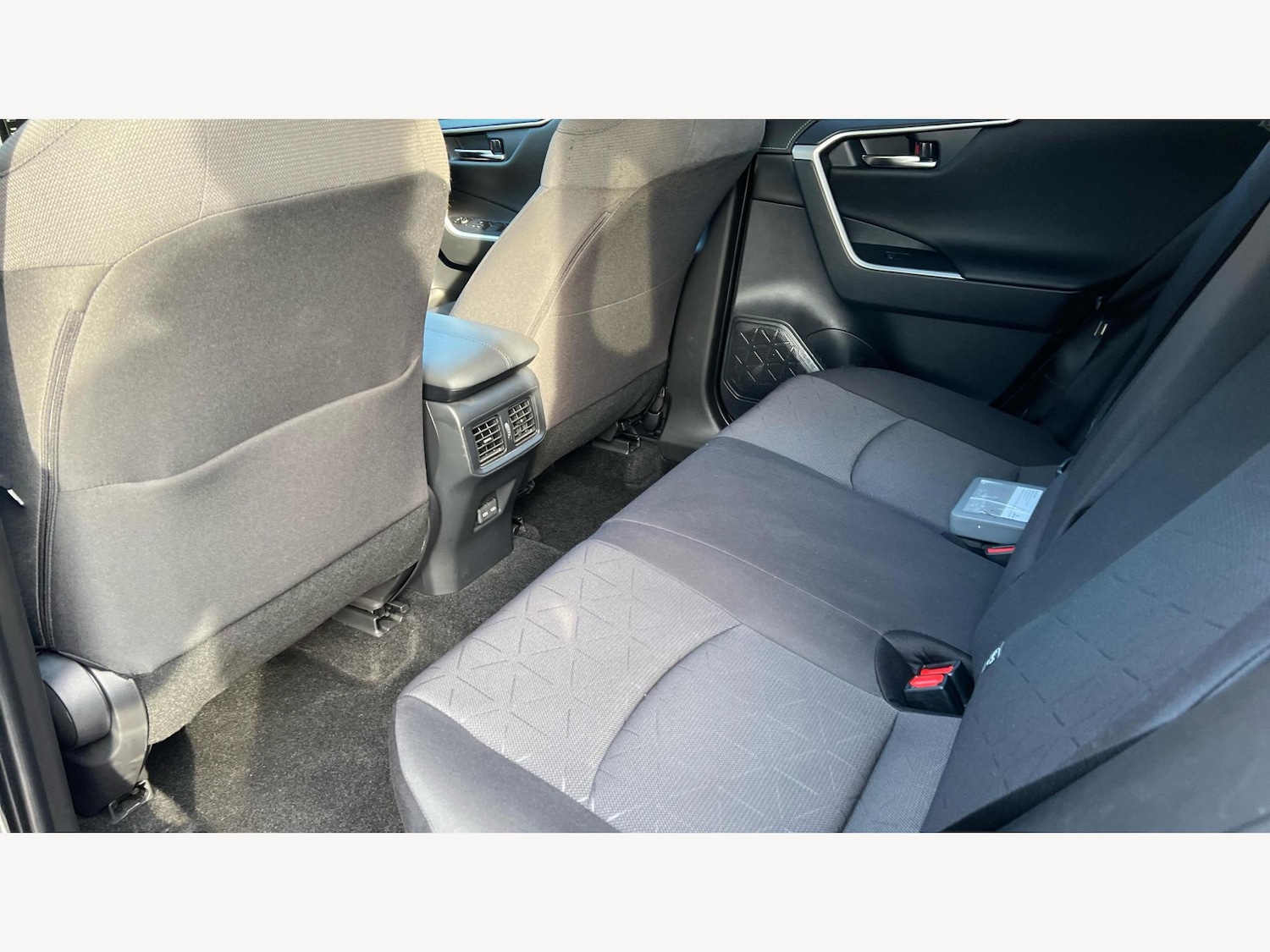 Used Toyota RAV4 2022 for sale - 76688863: Photo 15