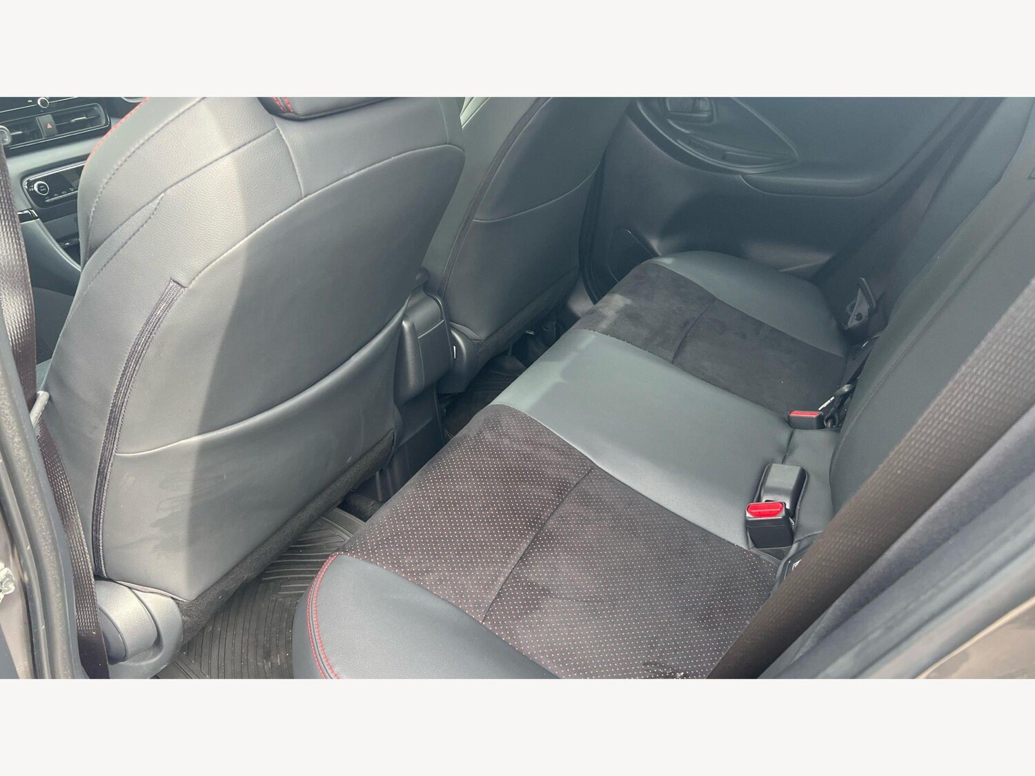 Used Toyota Yaris for sale - 78214685: Photo 17