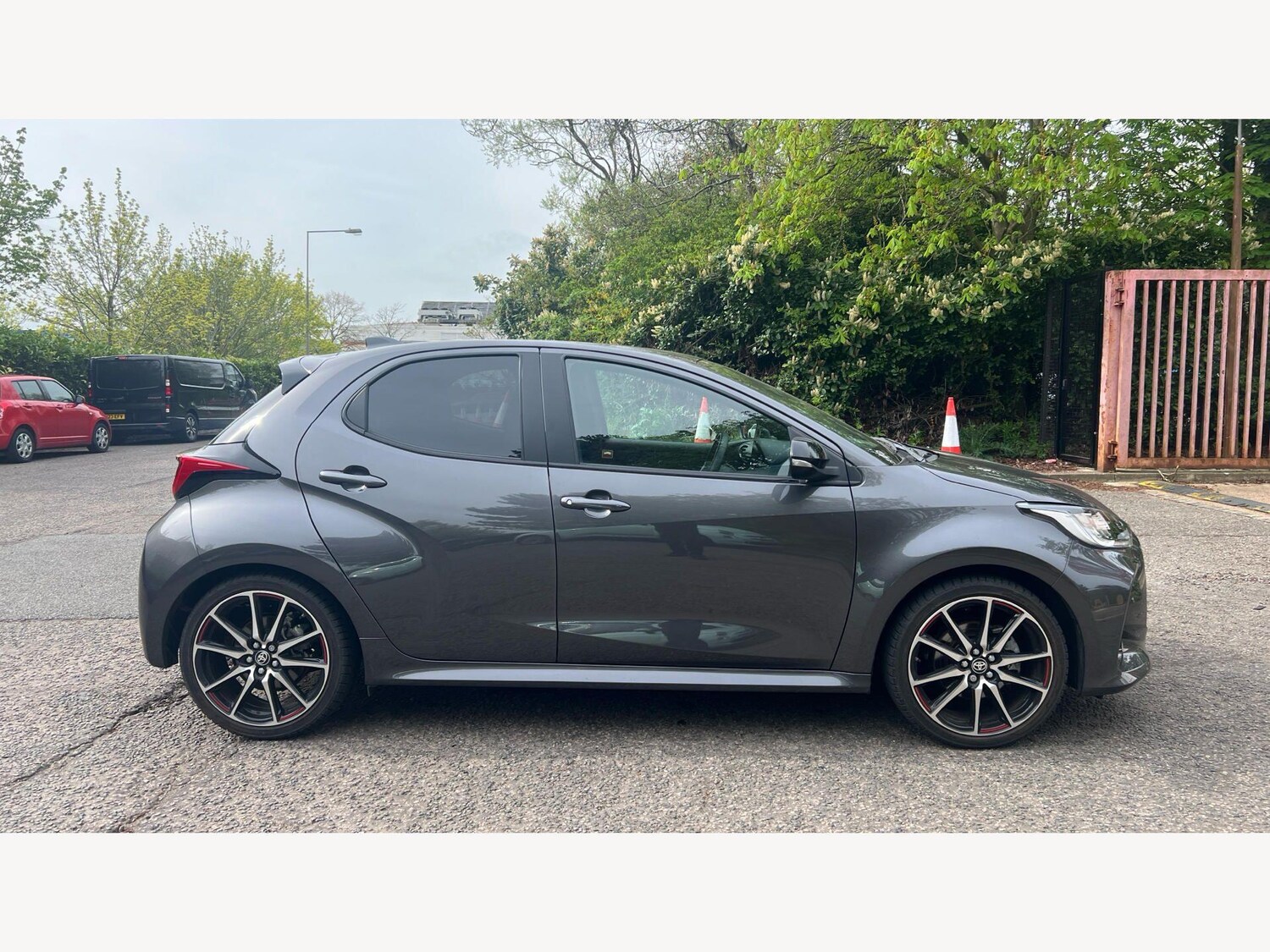 Used Toyota Yaris for sale - 78214685: Photo 25