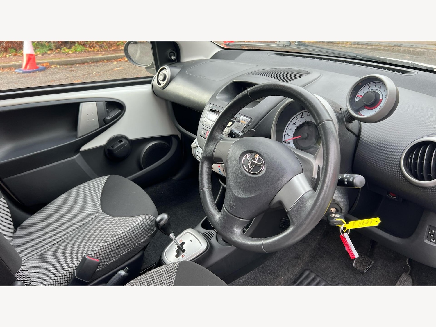 Used Toyota AYGO for sale - 76539161: Photo 13