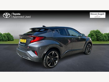 Used Toyota C-HR 2023 for sale - 75310100: Photo