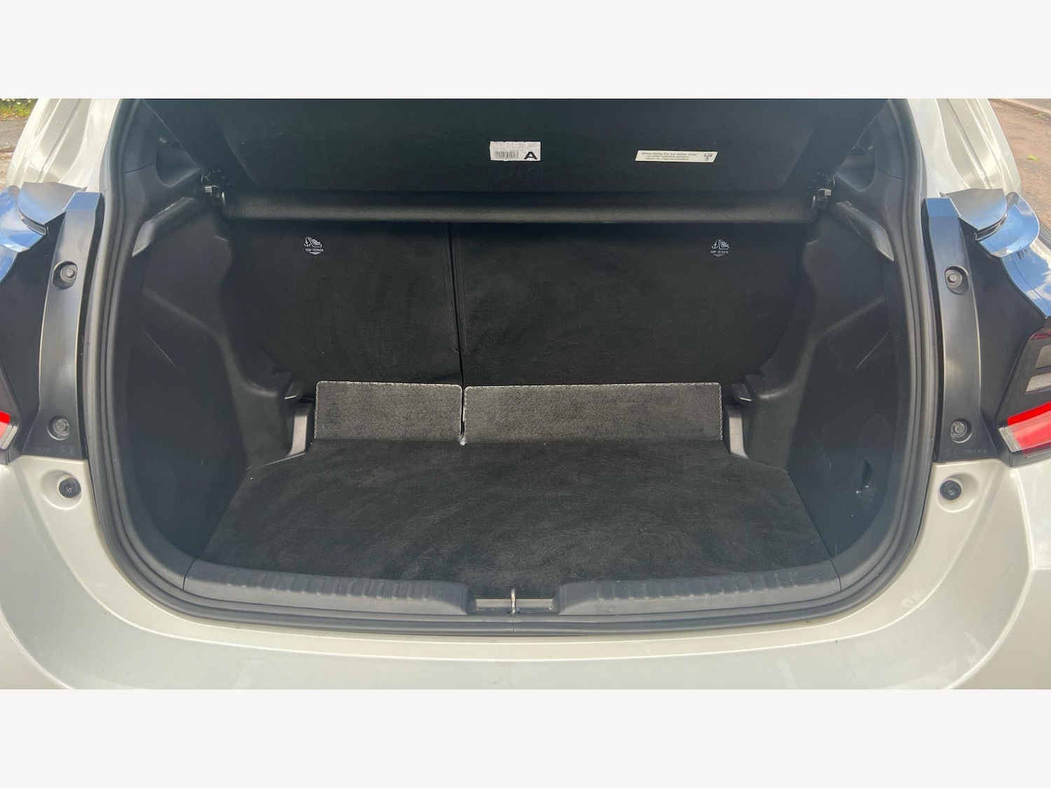 Used Toyota Yaris 2023 for sale - 76226483: Photo 16