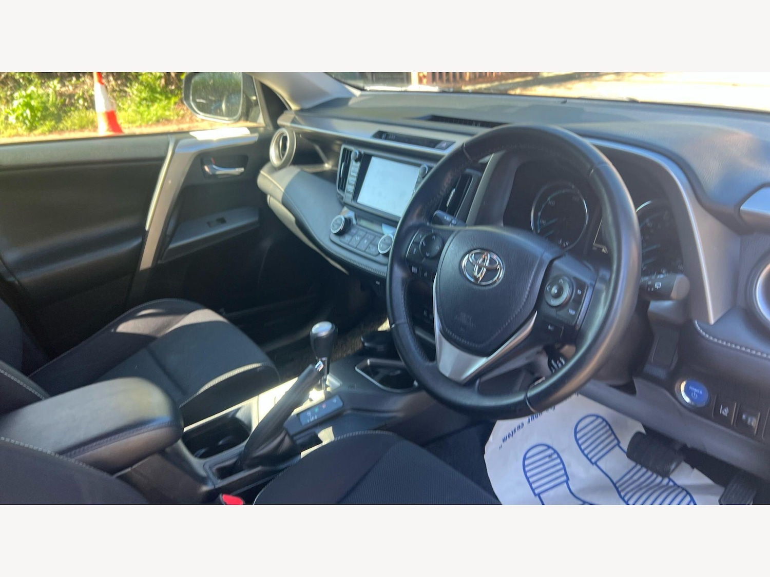 Used Toyota RAV4 2017 for sale - 78204963: Photo 14
