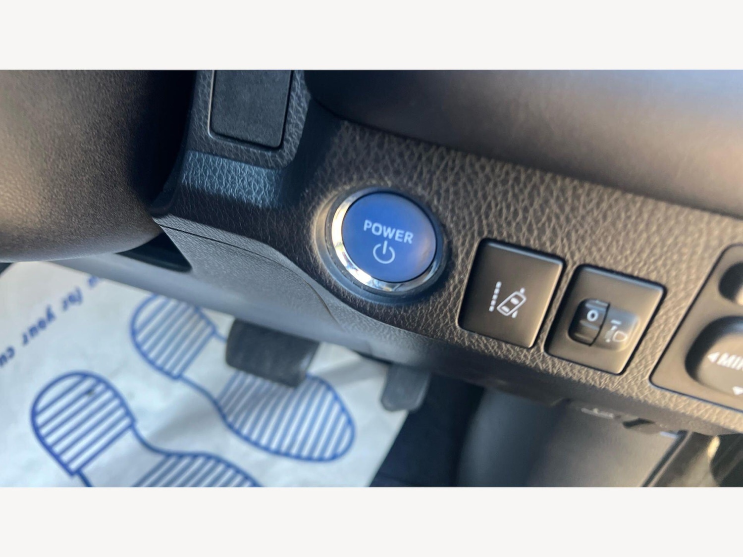 Used Toyota RAV4 2017 for sale - 78204963: Photo 18