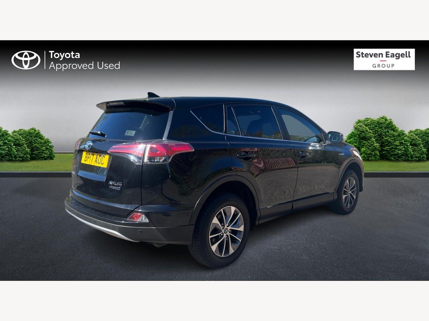 Used Toyota RAV4 2017 for sale - 78204963: Photo 2