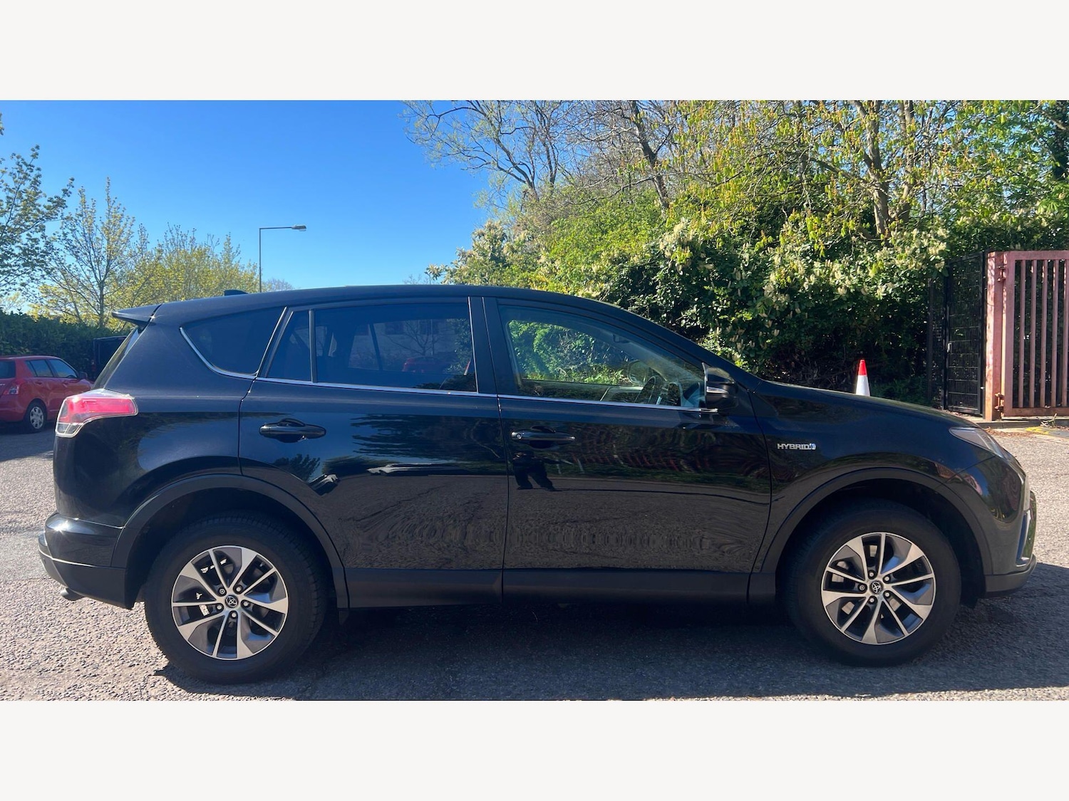 Used Toyota RAV4 2017 for sale - 78204963: Photo 25