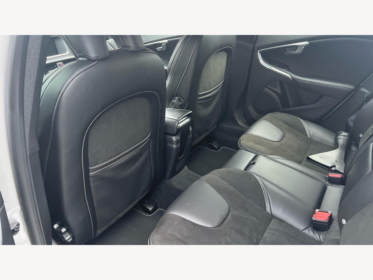 Used Volvo V40 2016 for sale - 77538284: Photo 15