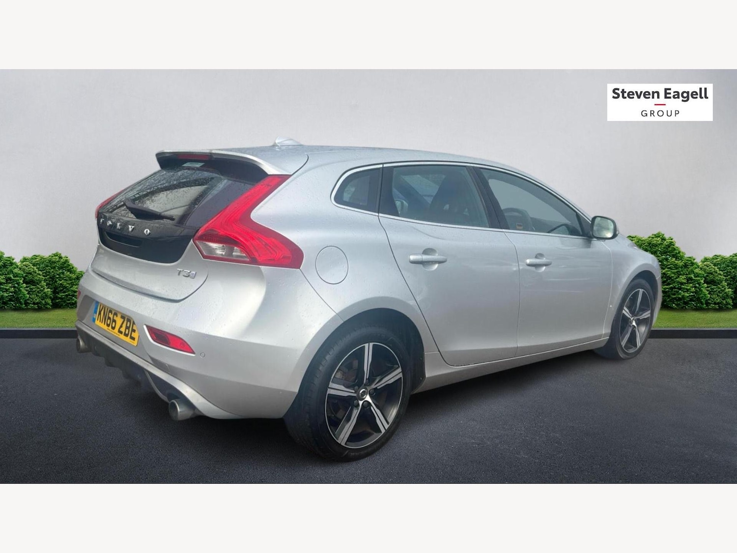 Used Volvo V40 2016 for sale - 77538284: Photo 2