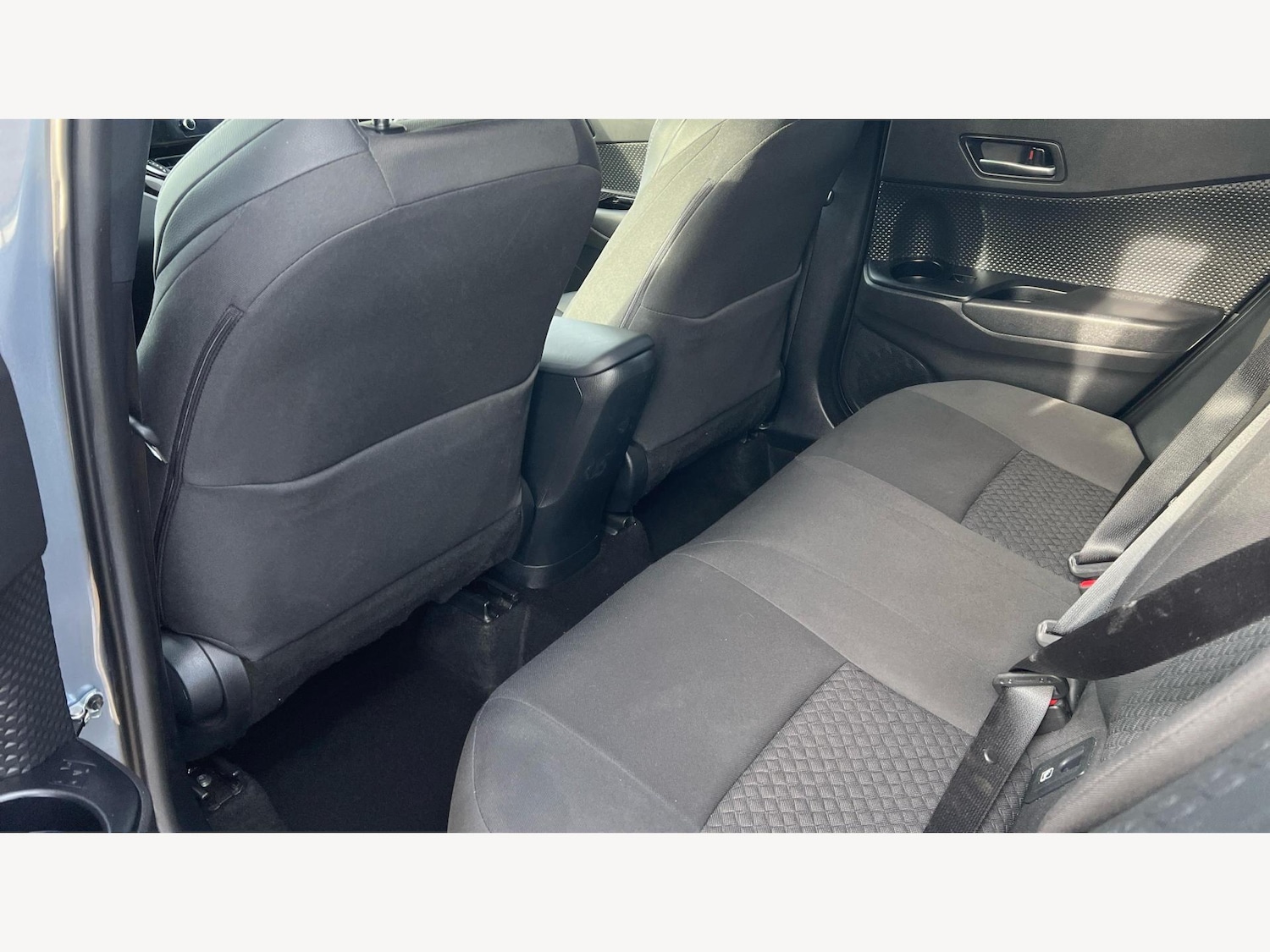 Used Toyota C-HR 2022 for sale - 76425511: Photo 15