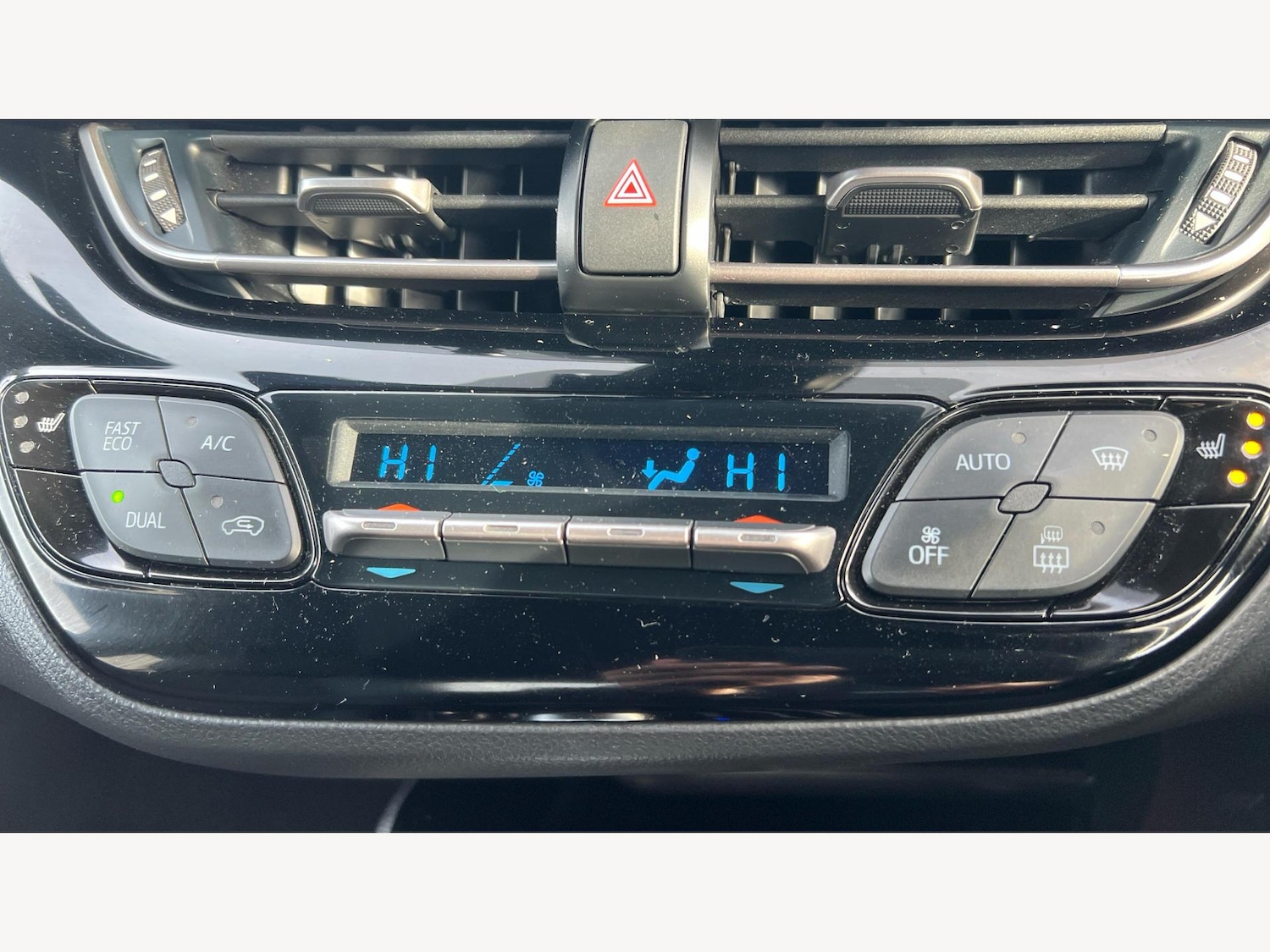 Used Toyota C-HR 2022 for sale - 76425511: Photo 24