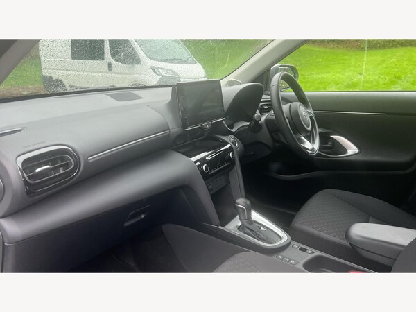 Used Toyota Yaris Cross 2024 for sale - 76239860: Photo 12