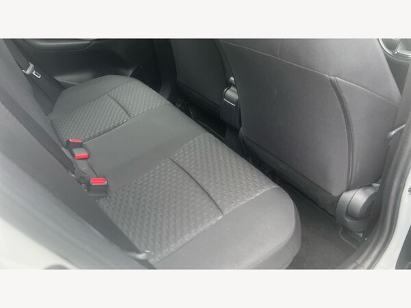 Used Toyota Yaris Cross 2024 for sale - 76239860: Photo 14