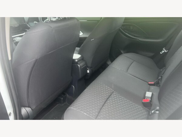 Used Toyota Yaris Cross 2024 for sale - 76239860: Photo 15