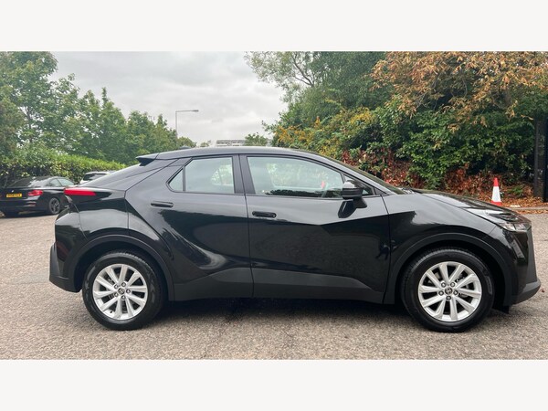Used Toyota C-HR 2025 for sale - 76167323: Photo 18