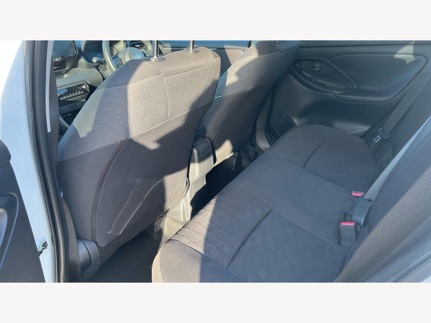 Used Toyota Yaris 2024 for sale - 77119597: Photo 15