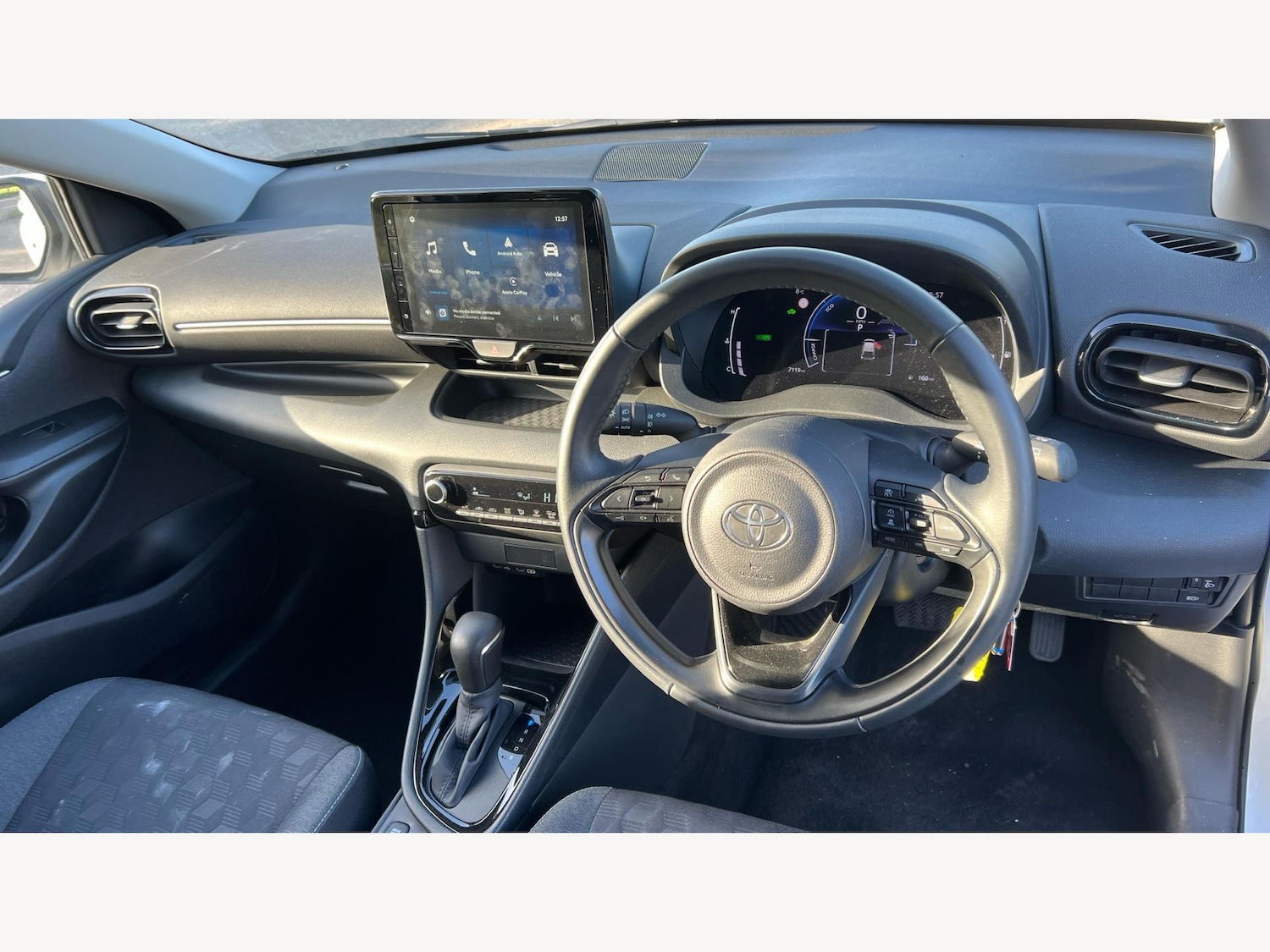 Used Toyota Yaris 2024 for sale - 77119597: Photo 7