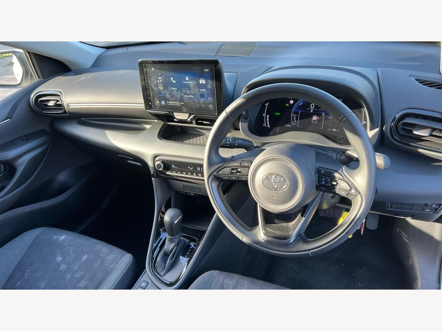 Used Toyota Yaris 2024 for sale - 77119597: Photo 8