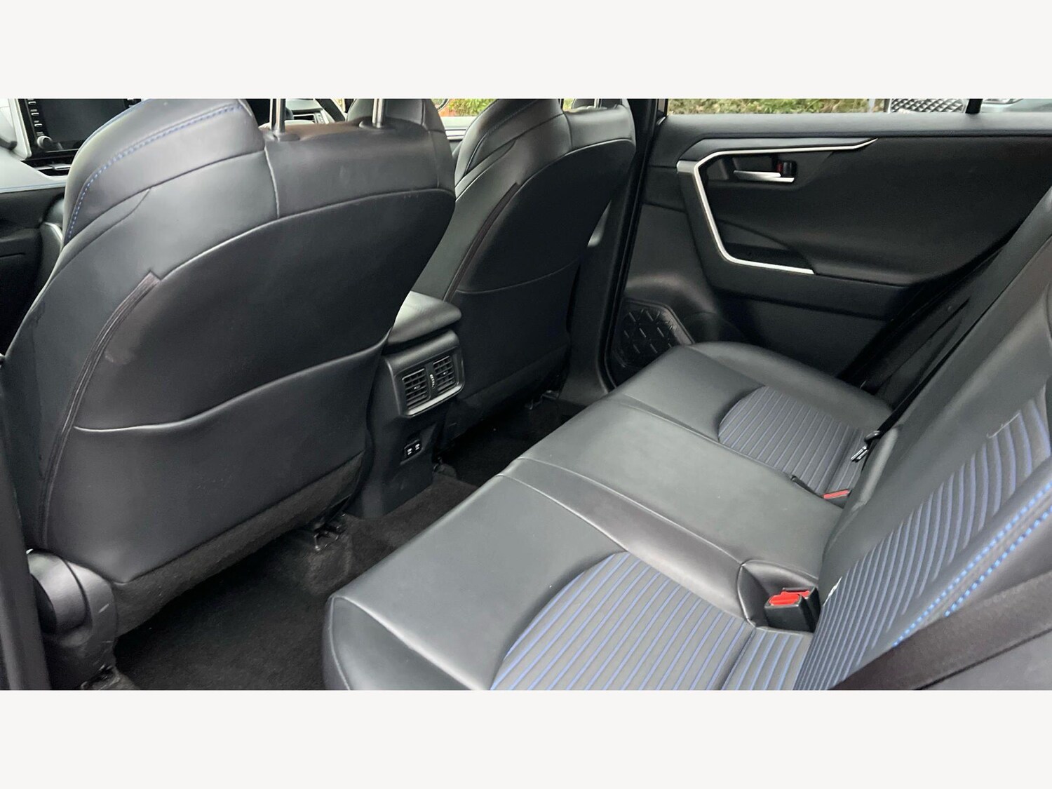 Used Toyota RAV4 2020 for sale - 78100524: Photo 15