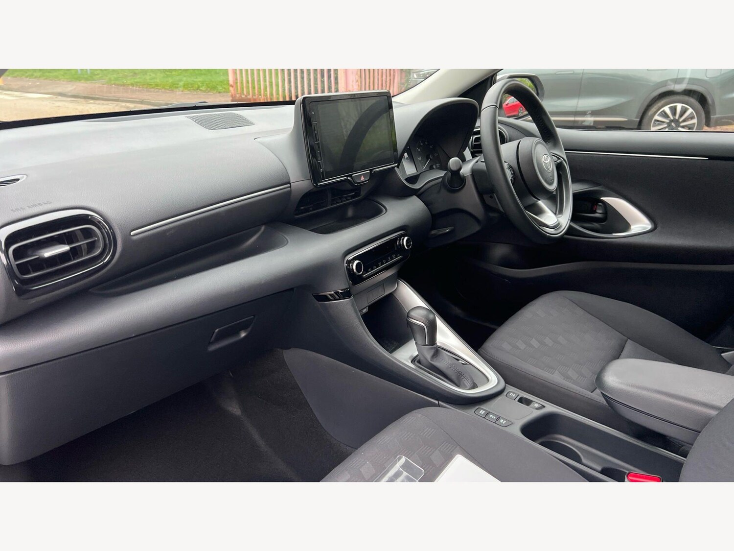 Used Toyota Yaris for sale - 77683150: Photo 12