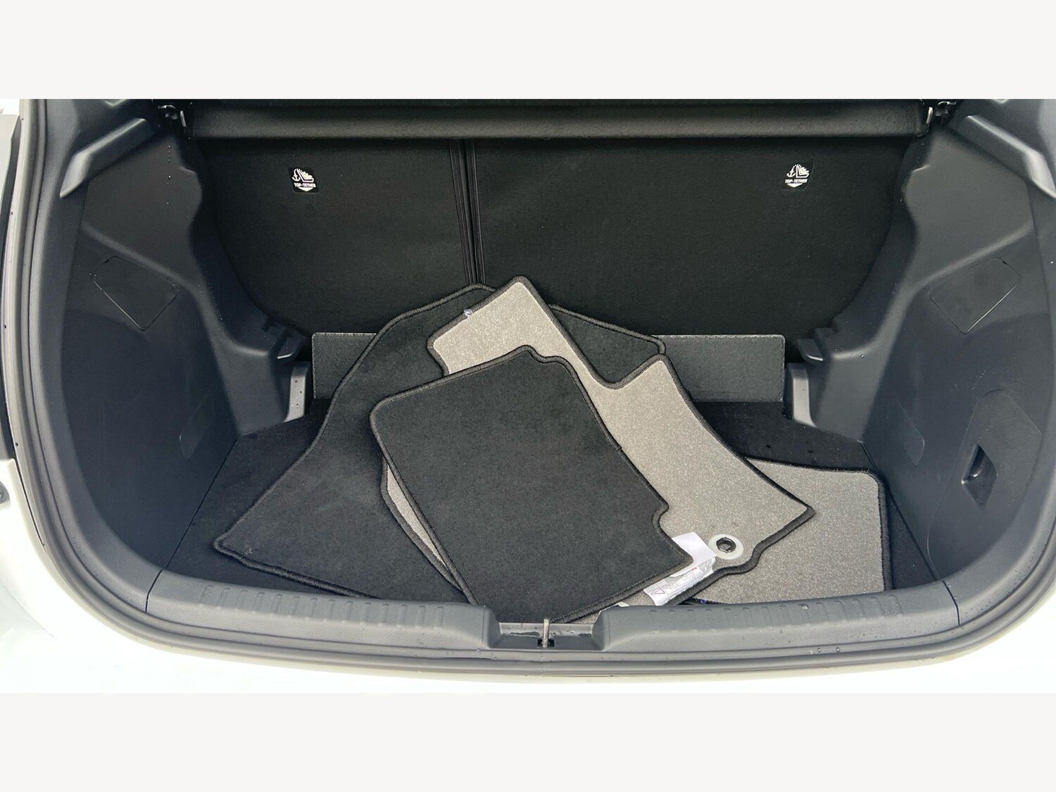 Used Toyota Yaris for sale - 77683150: Photo 16