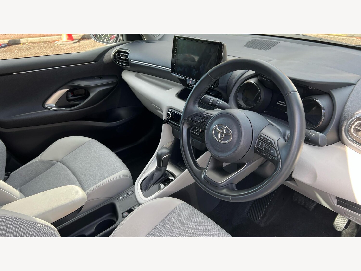 Used Toyota Yaris 2023 for sale - 75838694: Photo 13