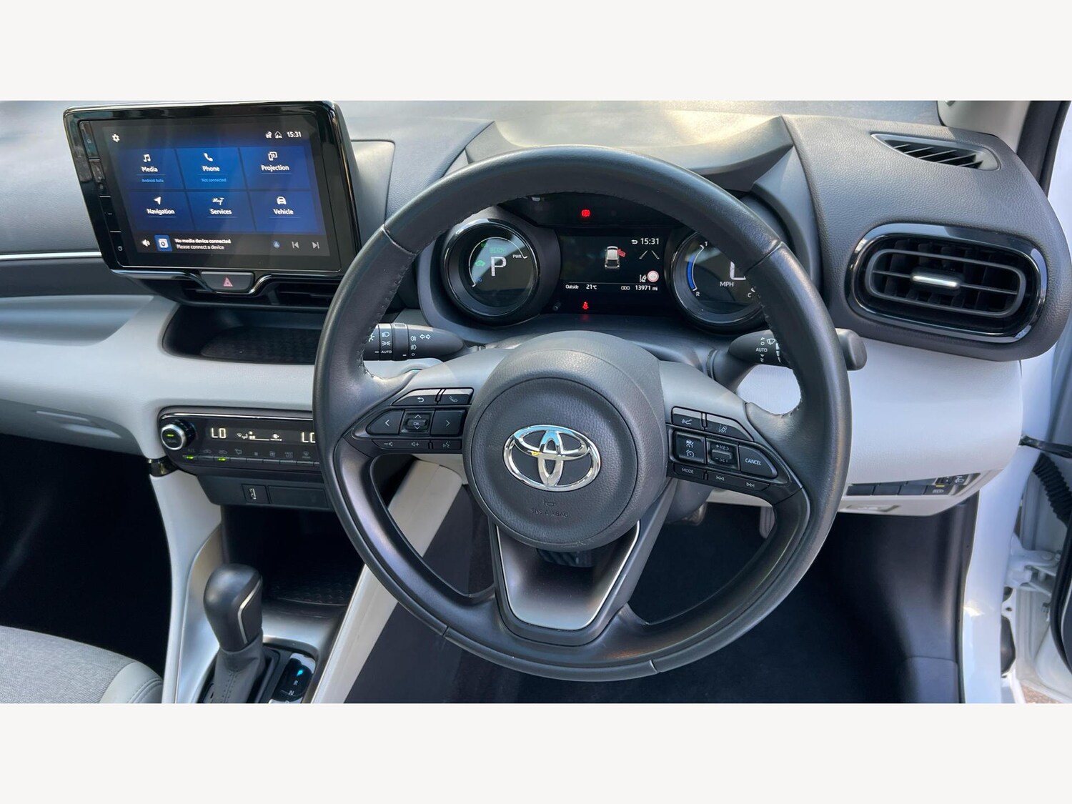 Used Toyota Yaris 2023 for sale - 76138128: Photo 10