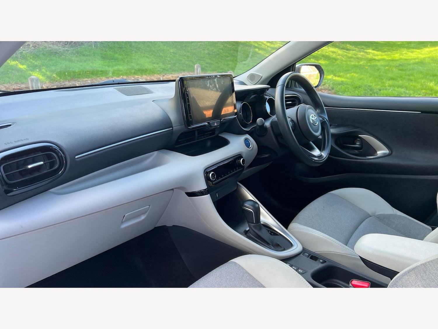 Used Toyota Yaris 2023 for sale - 76138128: Photo 12