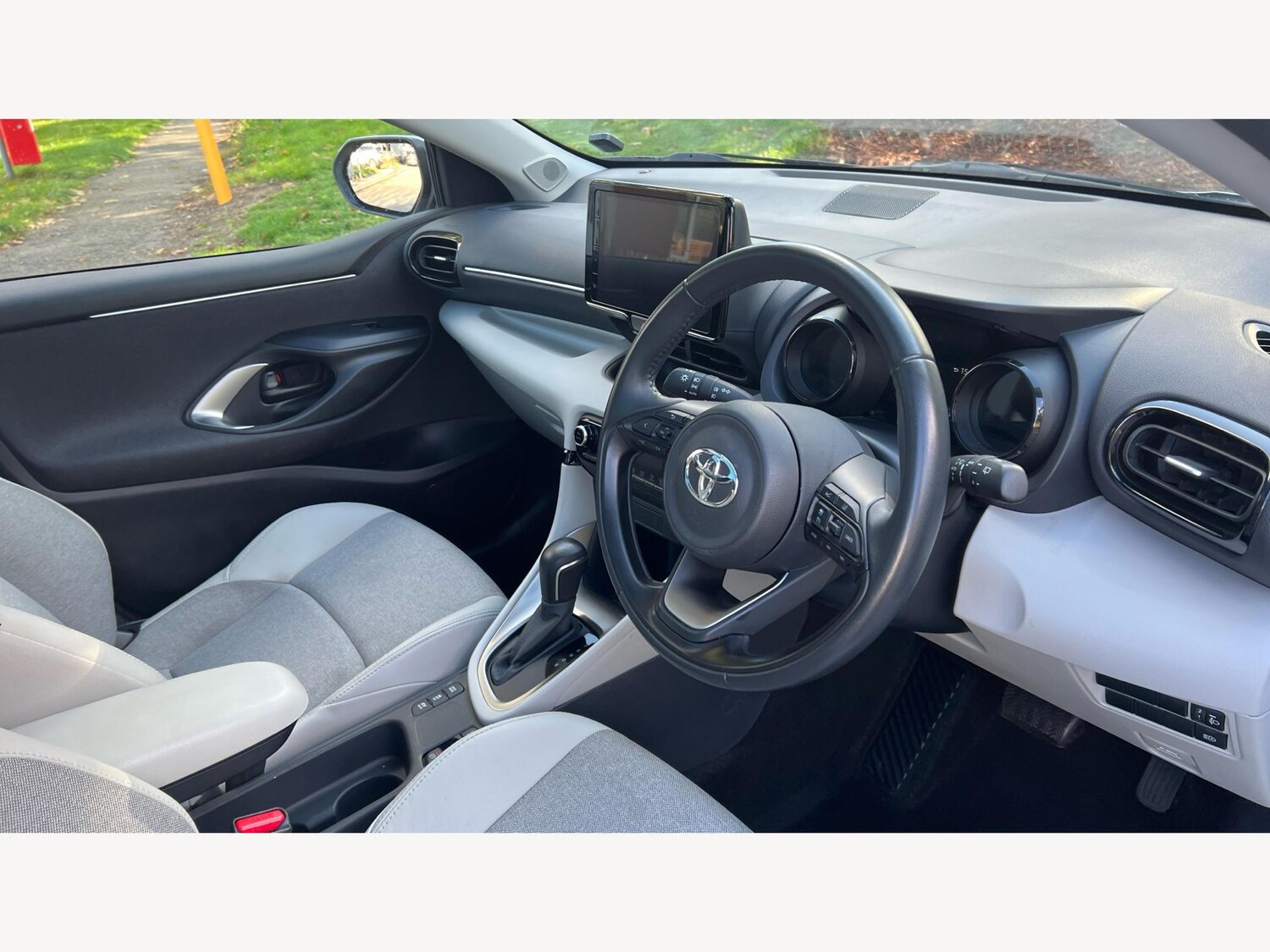 Used Toyota Yaris 2023 for sale - 76138128: Photo 13