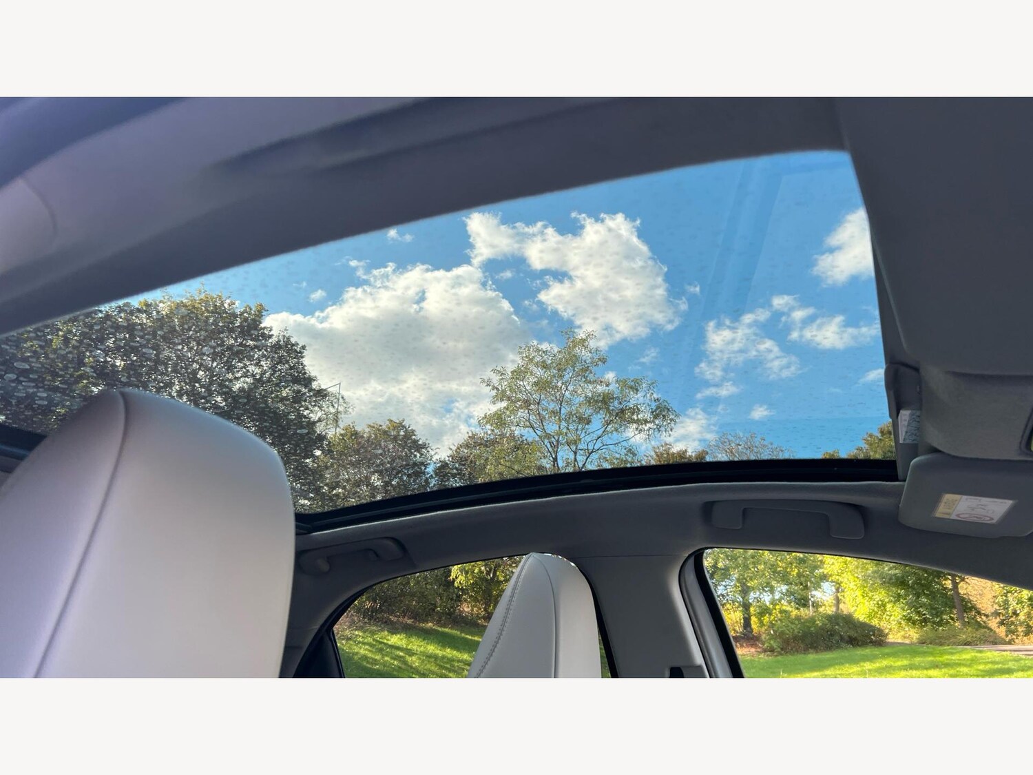 Used Toyota Yaris 2023 for sale - 76138128: Photo 22