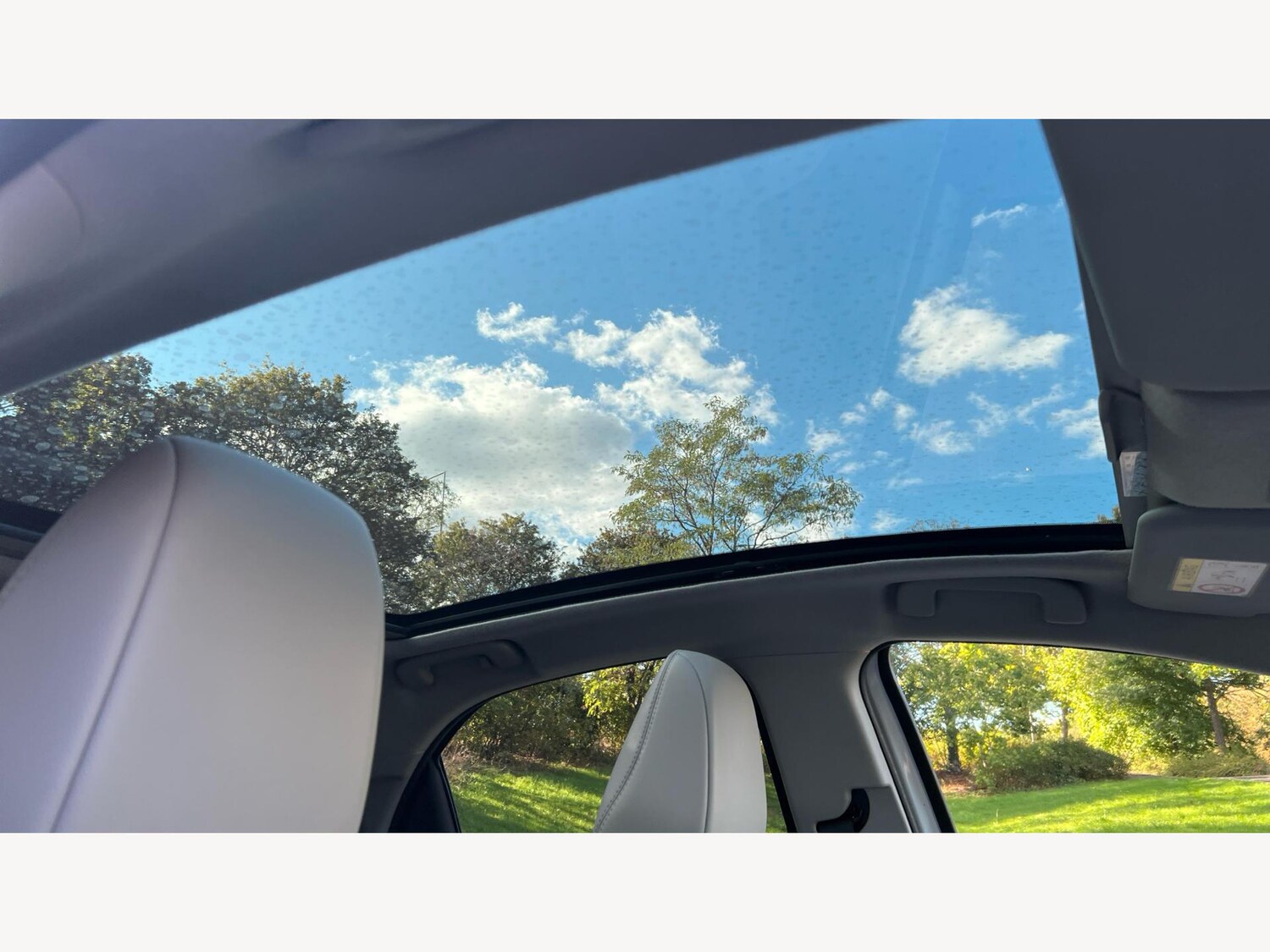 Used Toyota Yaris 2023 for sale - 76138128: Photo 24