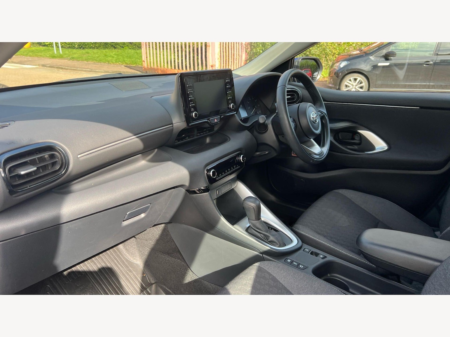 Used Toyota Yaris 2022 for sale - 78100349: Photo 12