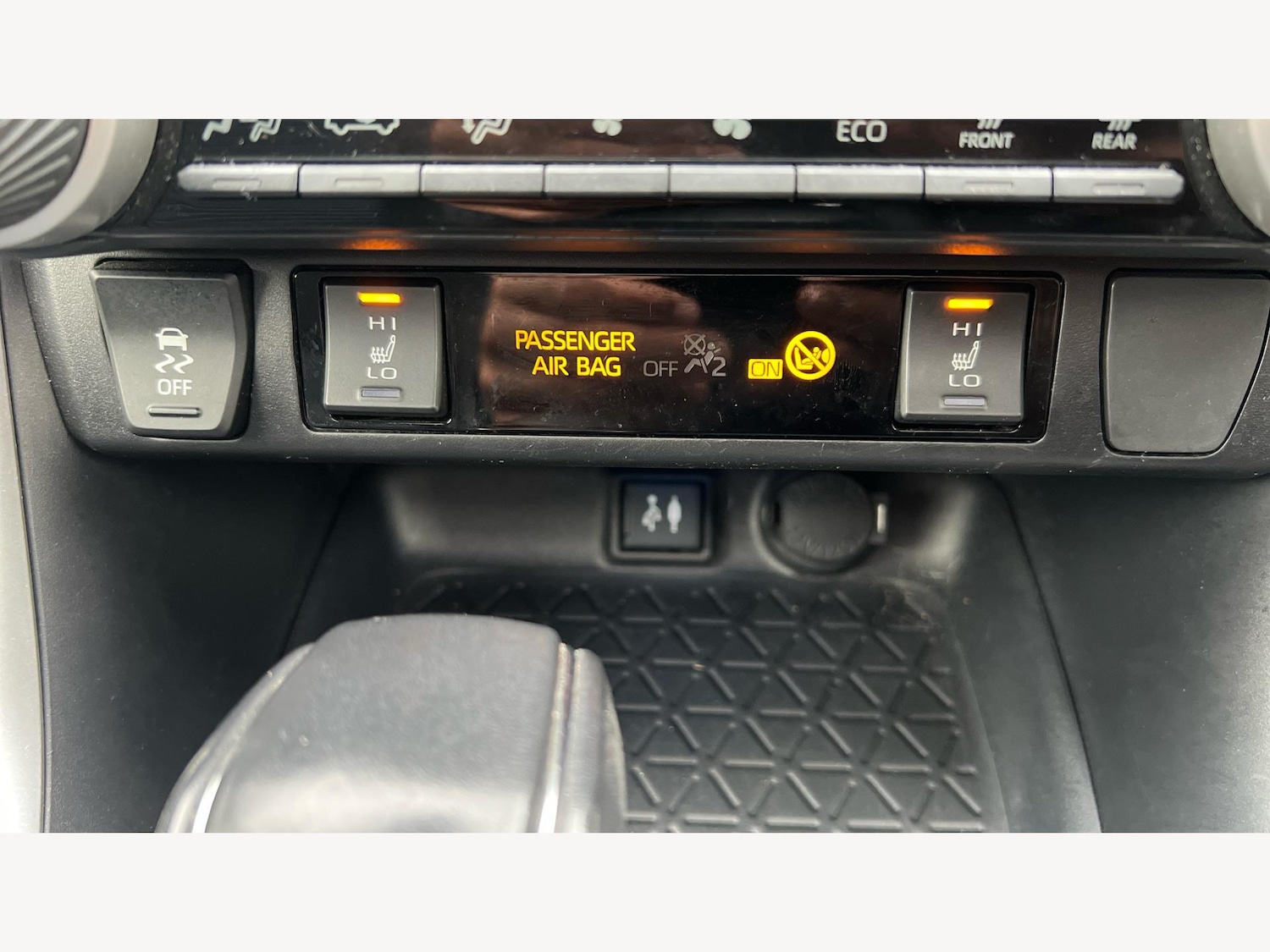 Used Toyota RAV4 2019 for sale - 76423854: Photo 22