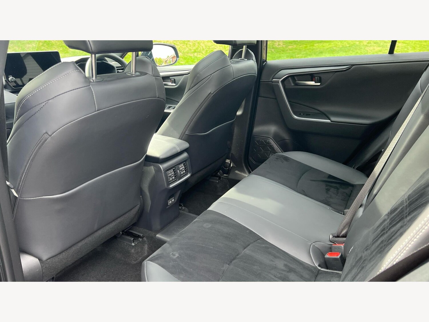 Used Toyota RAV4 2025 for sale - 75884838: Photo 15