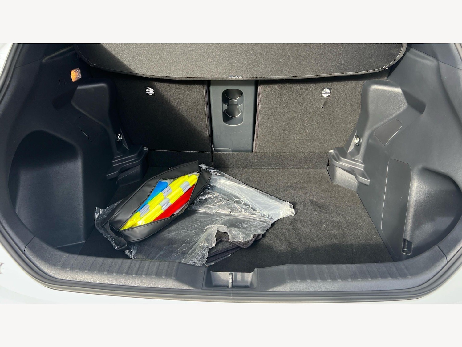 Used Toyota Yaris Cross 2024 for sale - 77645775: Photo 16