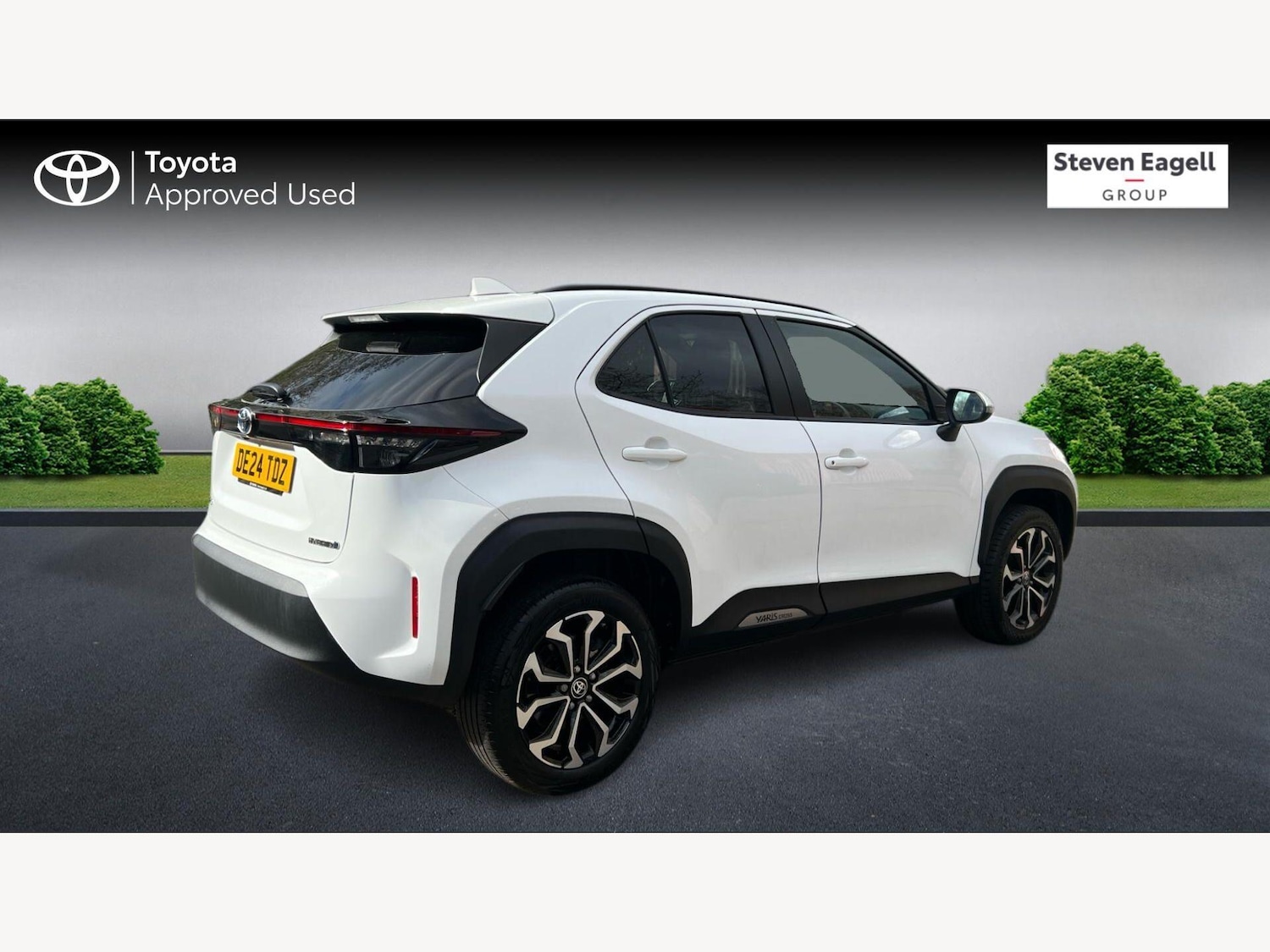 Used Toyota Yaris Cross 2024 for sale - 77645775: Photo 2