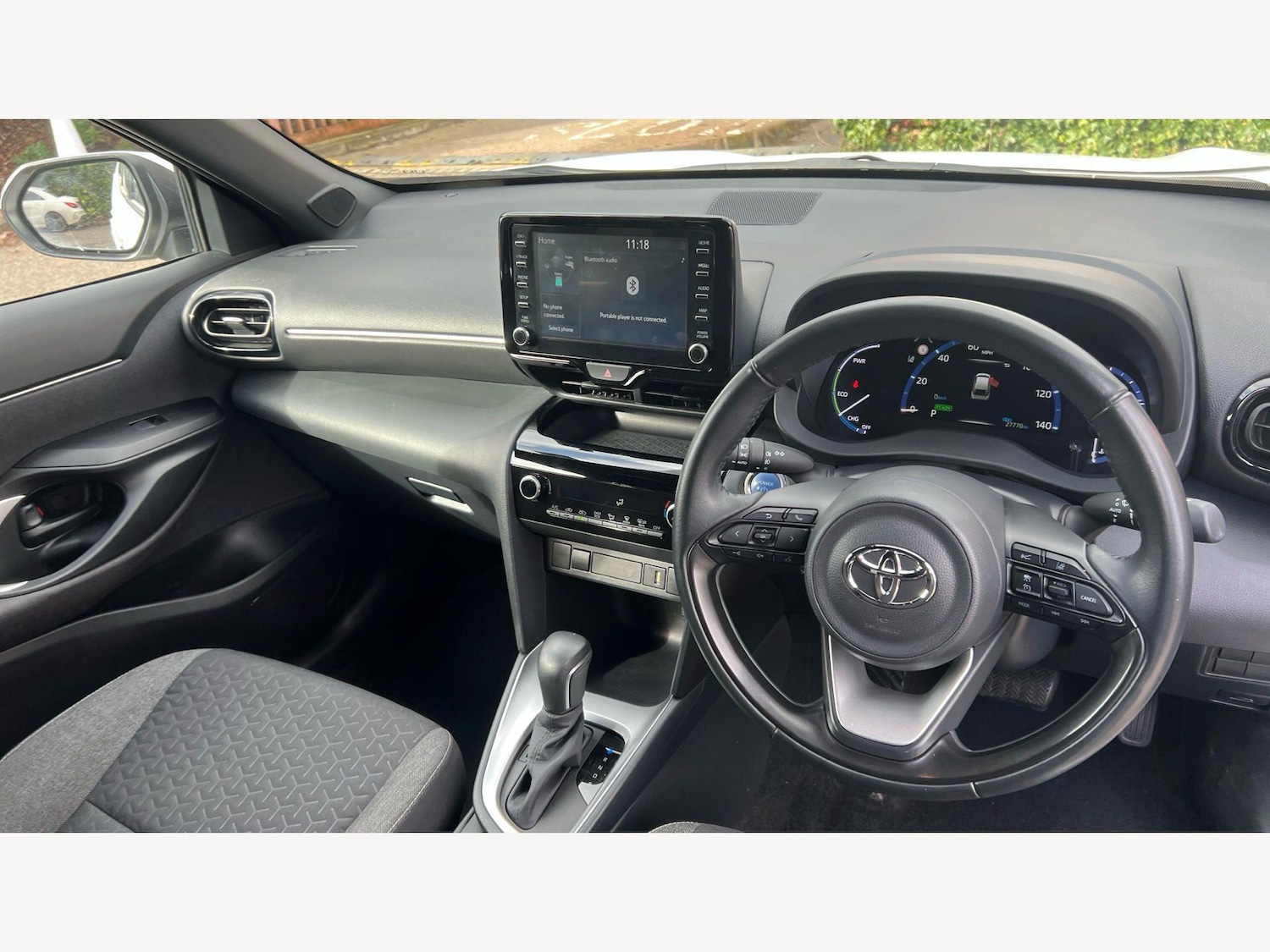 Used Toyota Yaris Cross 2024 for sale - 77645775: Photo 7