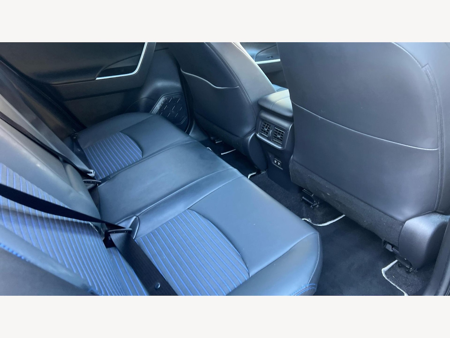 Used Toyota RAV4 2021 for sale - 76499148: Photo 14