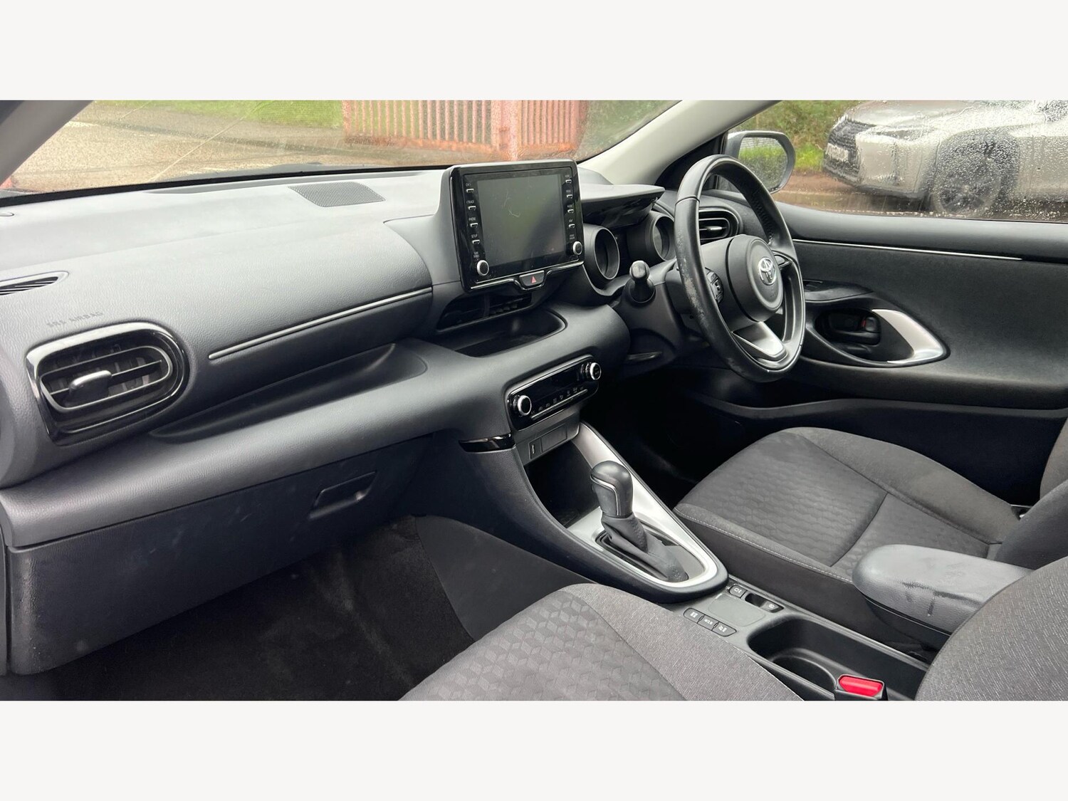 Used Toyota Yaris 2021 for sale - 77646030: Photo 12