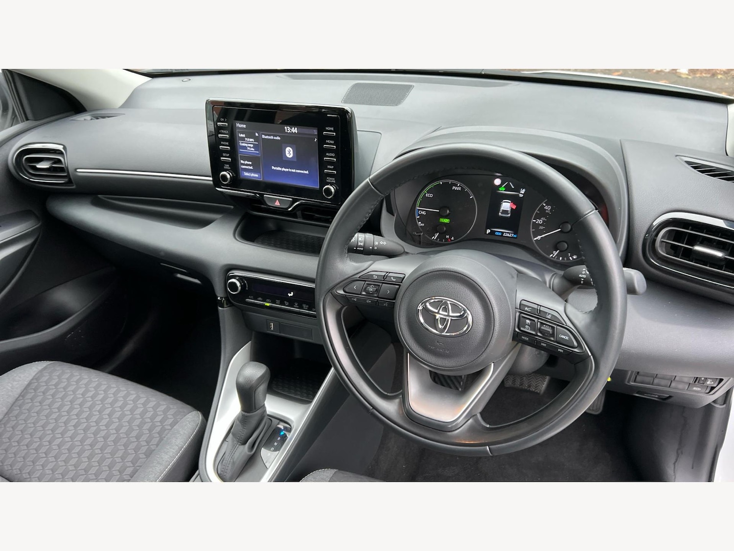 Used Toyota Yaris for sale - 76997456: Photo 8