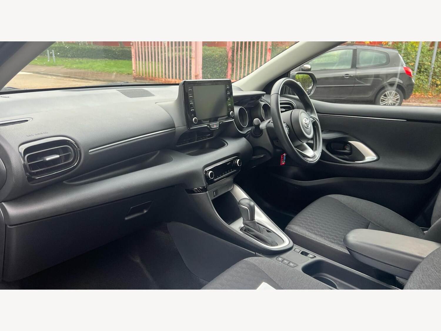 Used Toyota Yaris for sale - 76997721: Photo 12