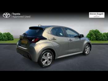 Used Toyota Yaris 2024 for sale - 74704798: Photo