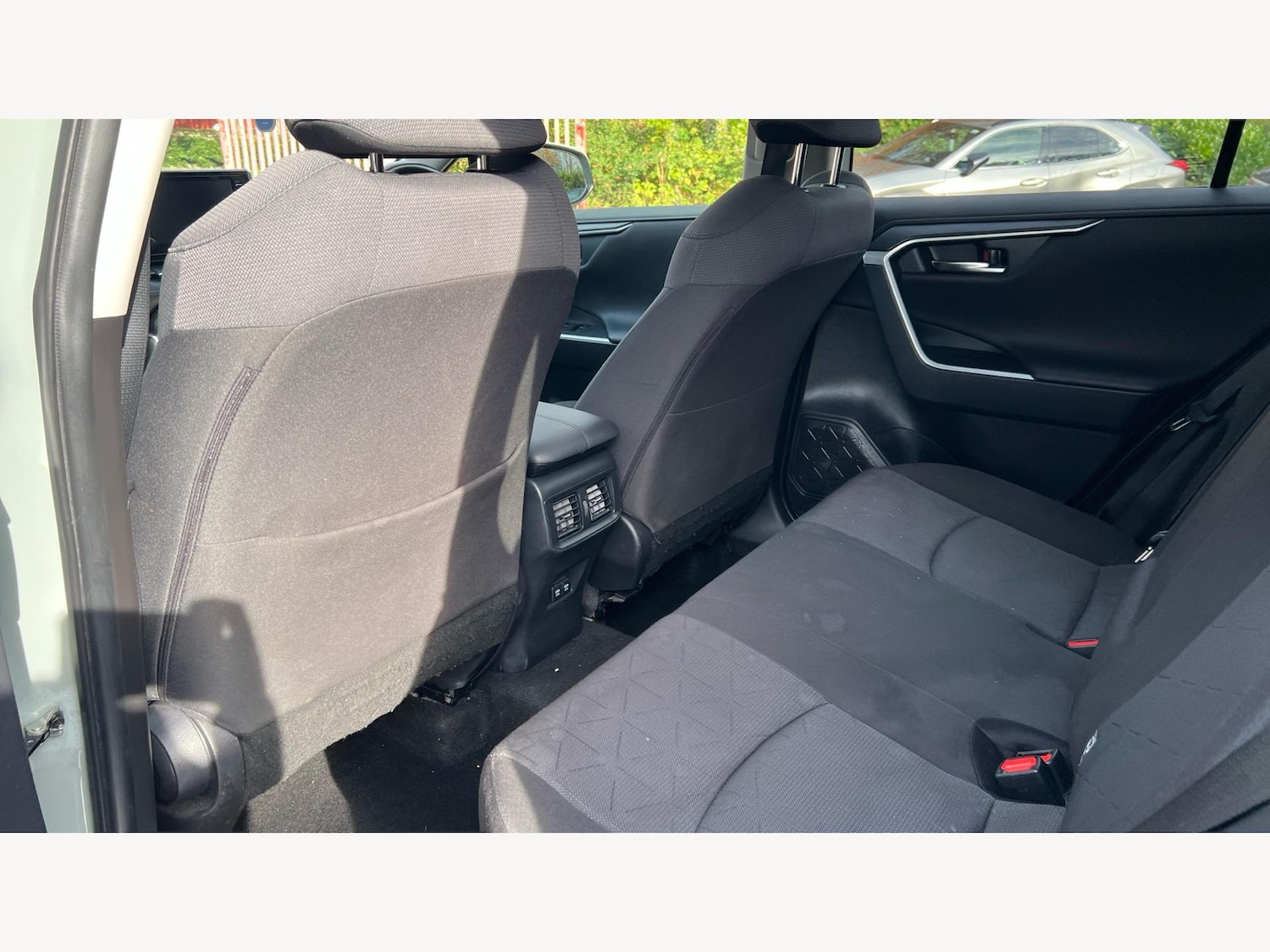 Used Toyota RAV4 2021 for sale - 76337496: Photo 15