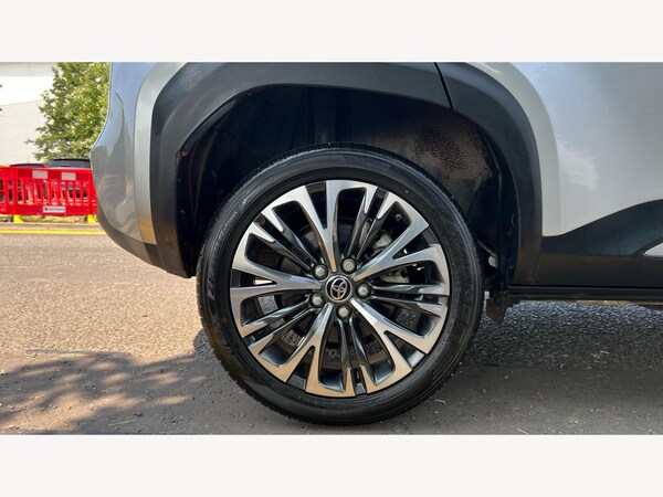 Used Toyota Yaris Cross 2023 for sale - 74704855: Photo 20
