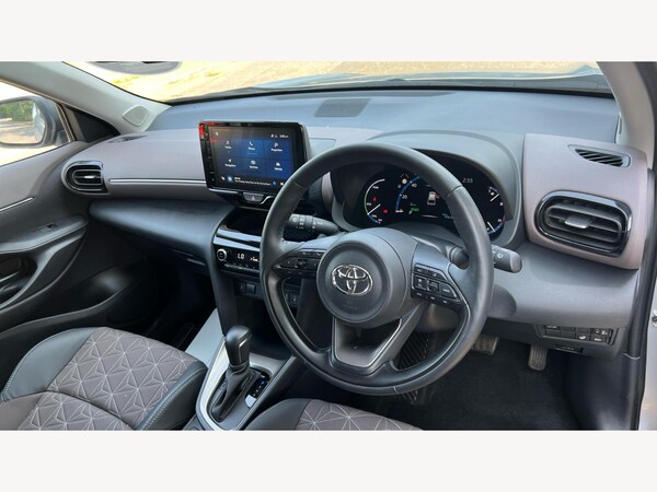 Used Toyota Yaris Cross 2023 for sale - 74704855: Photo 7