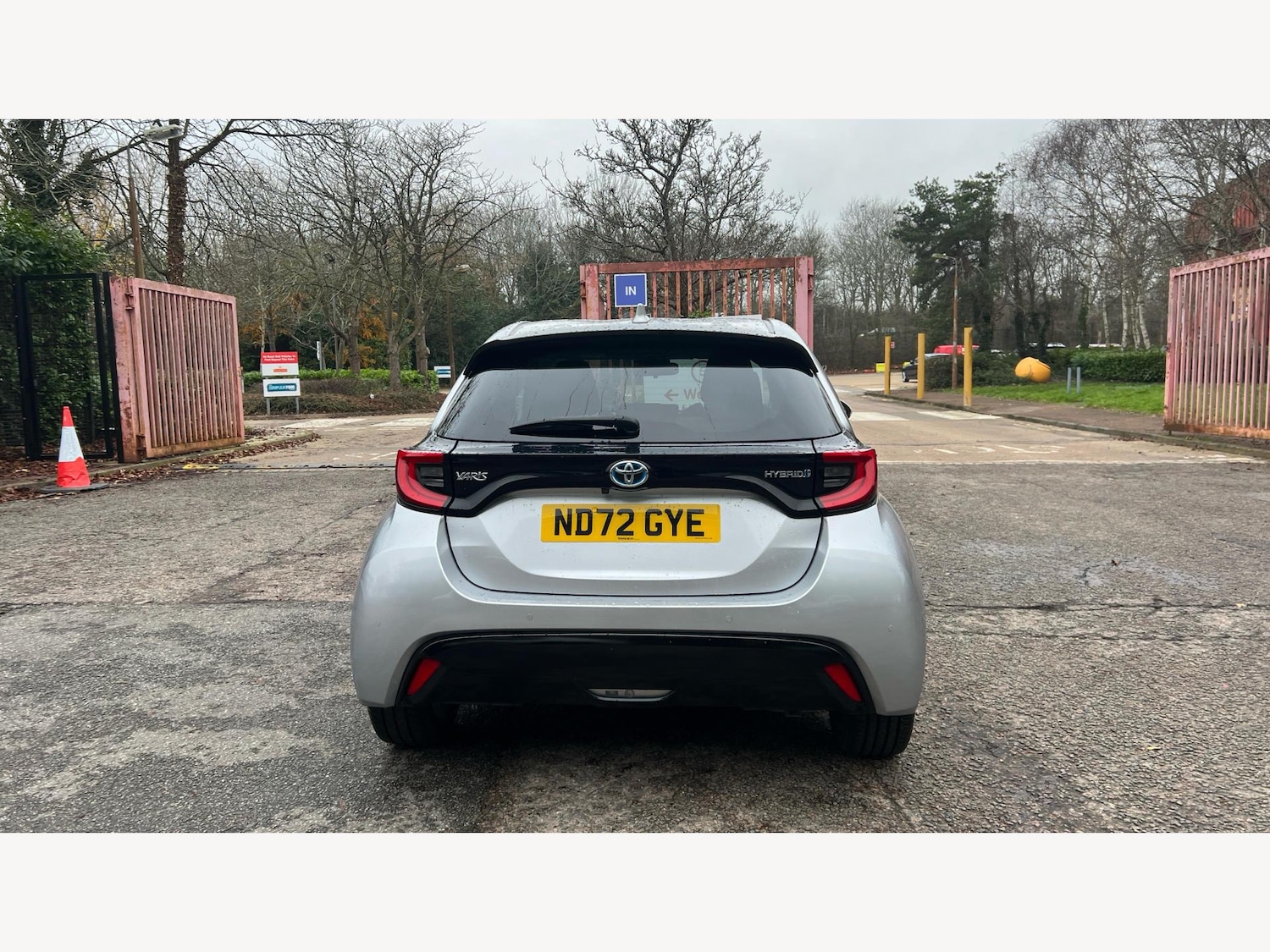 Used Toyota Yaris 2022 for sale - 77291407: Photo 21