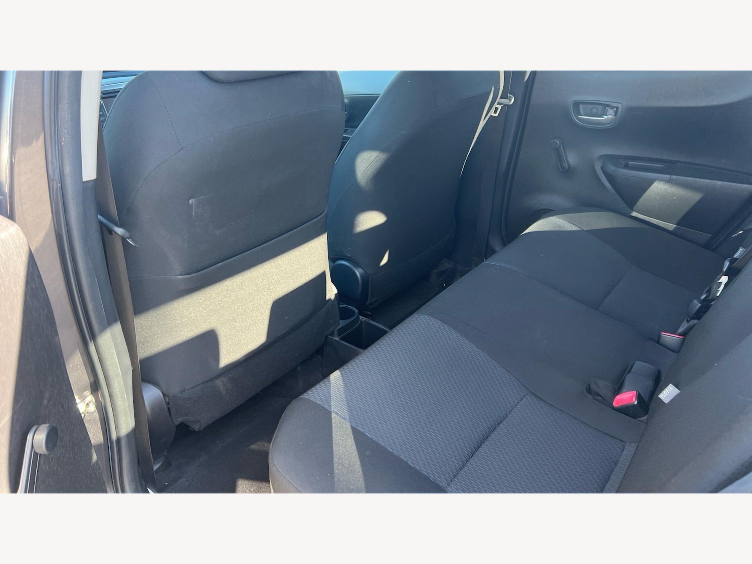 Used Toyota Yaris 2014 for sale - 78100903: Photo 15