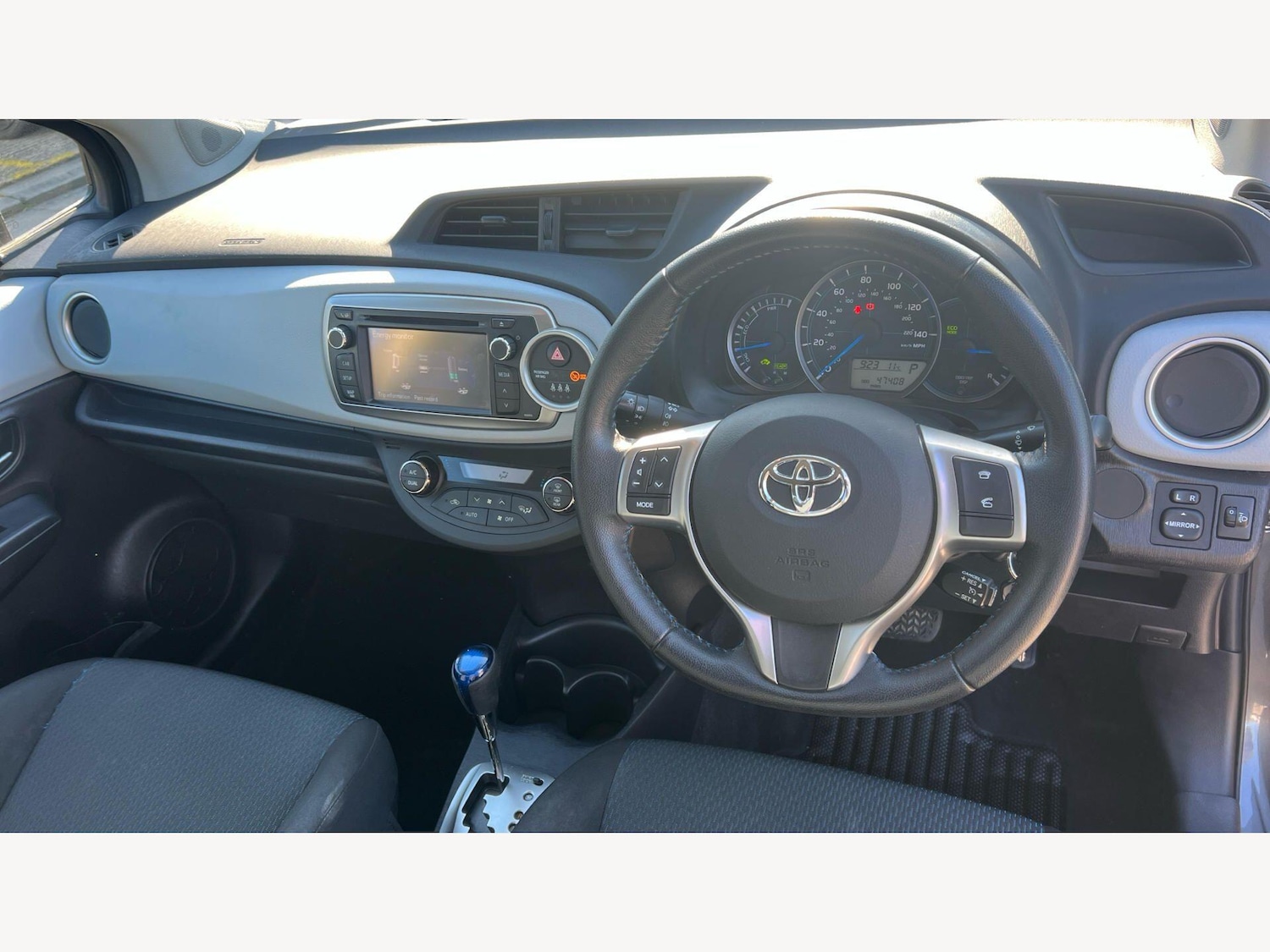 Used Toyota Yaris 2014 for sale - 78100903: Photo 8