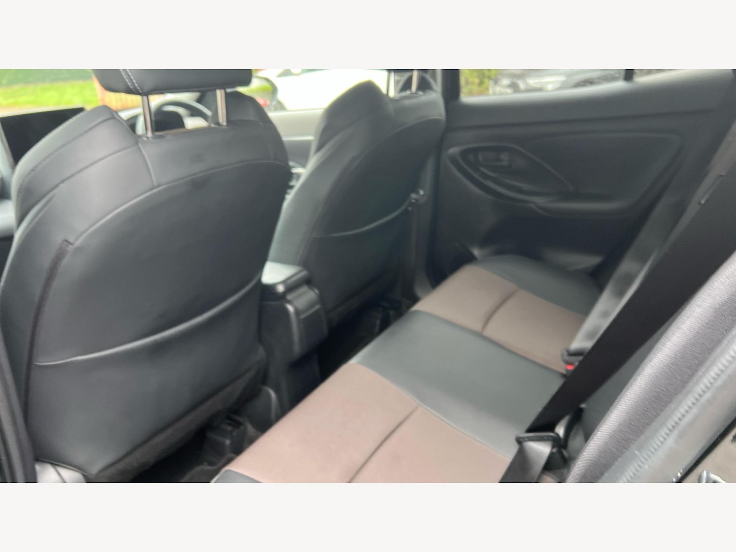 Used Toyota Yaris Cross 2024 for sale - 76425862: Photo 15