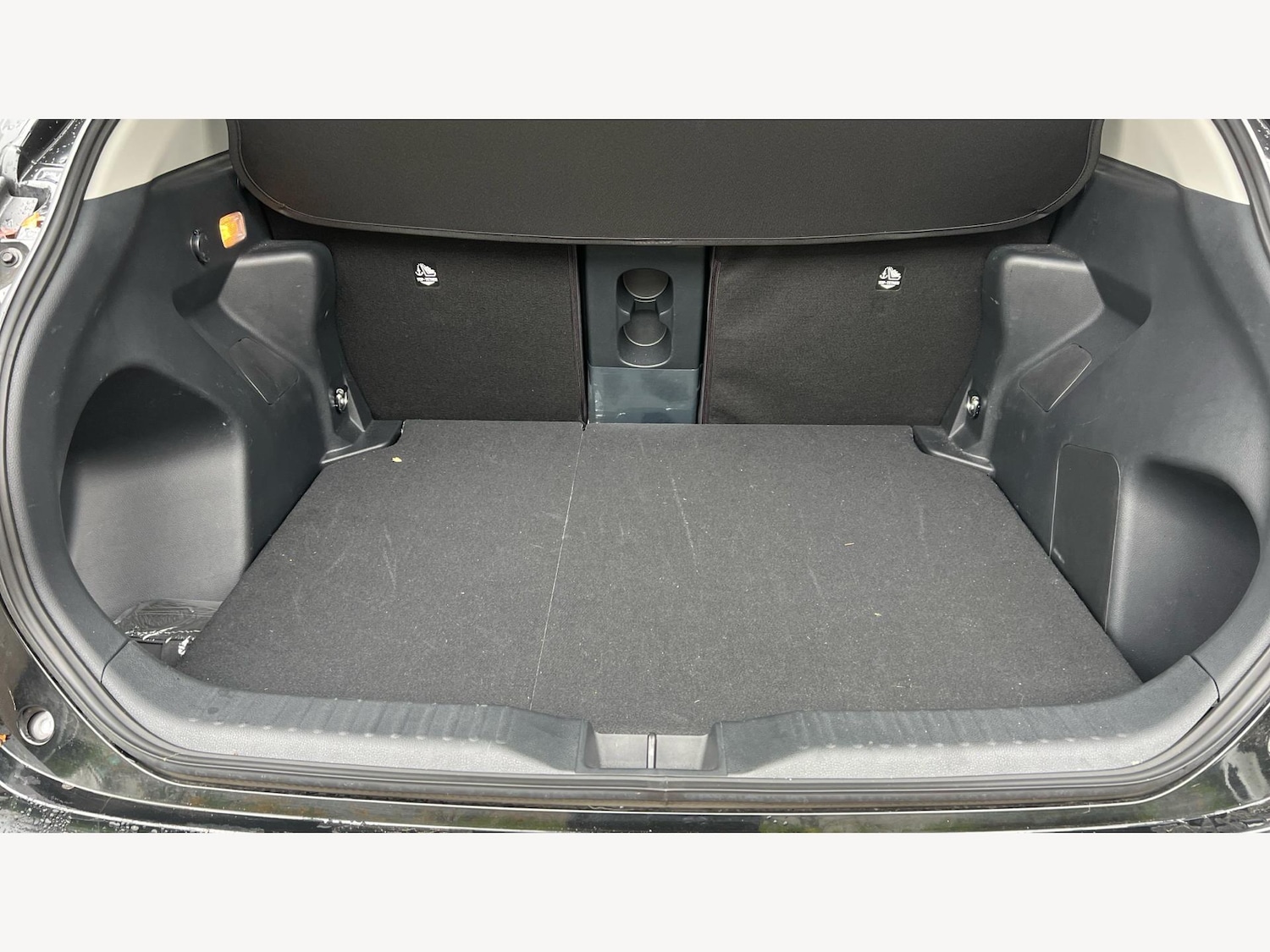 Used Toyota Yaris Cross 2024 for sale - 76425862: Photo 16